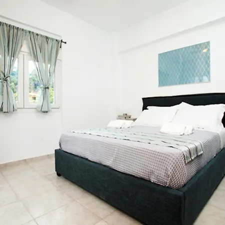 2 Holiday home *